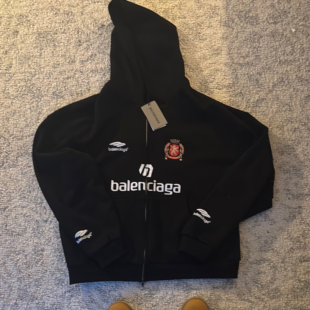 Balenciaga men soccer zip up